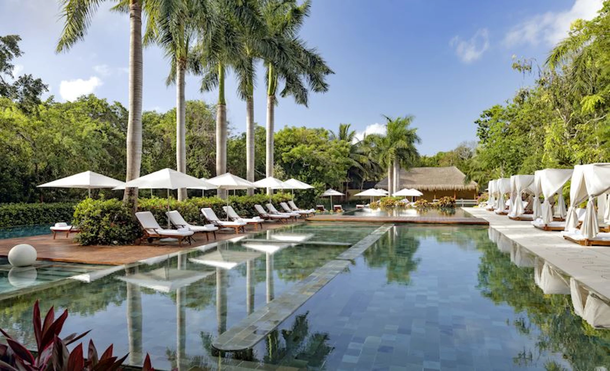 GRAND VELAS RIVIERA MAYA. POOL