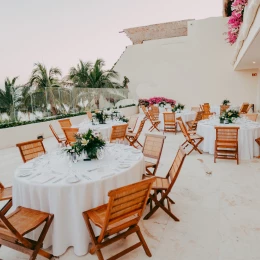 Grand Velas reception decor