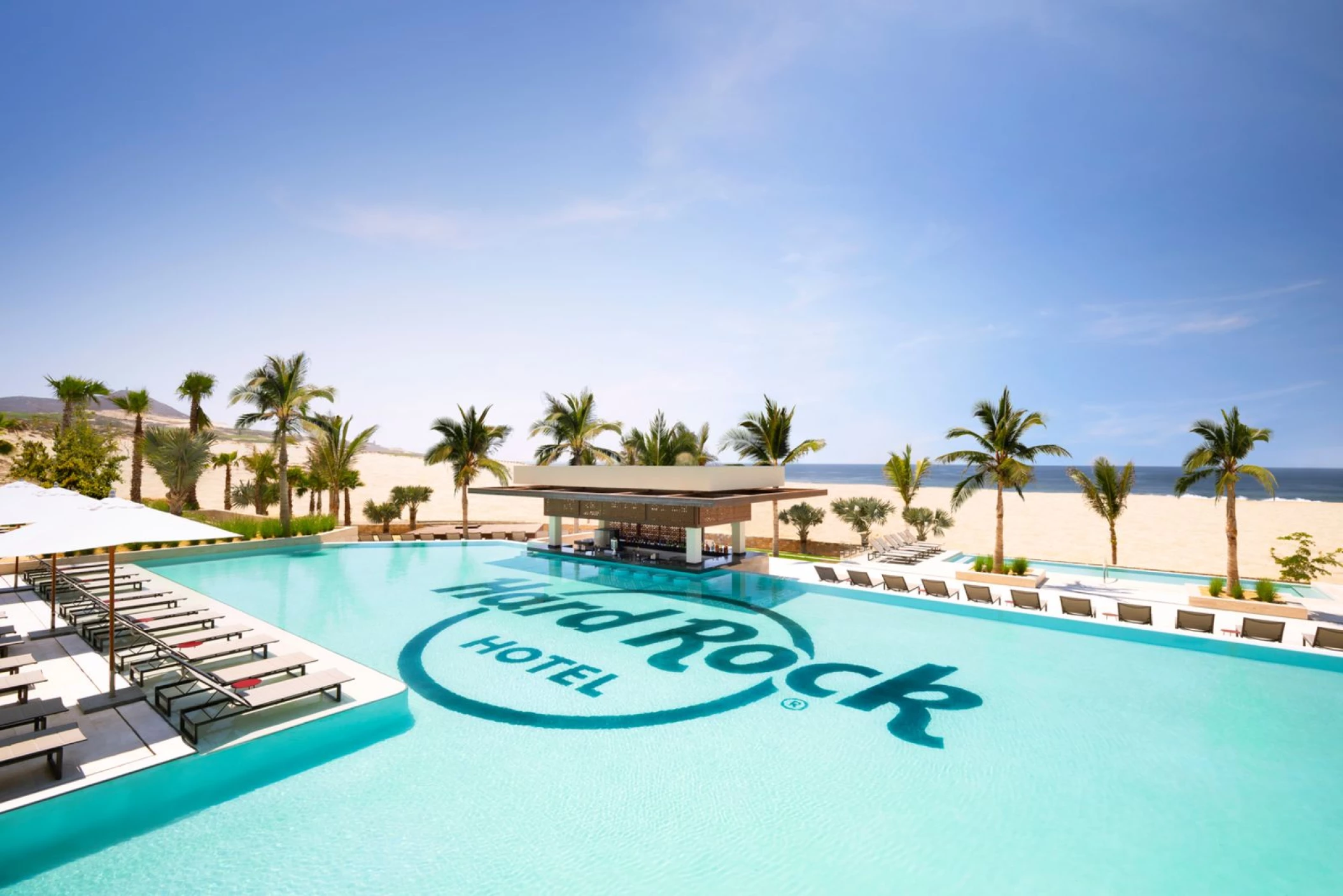 Swim up pool at Hard Rock Los Cabos An All Inclusive Experience