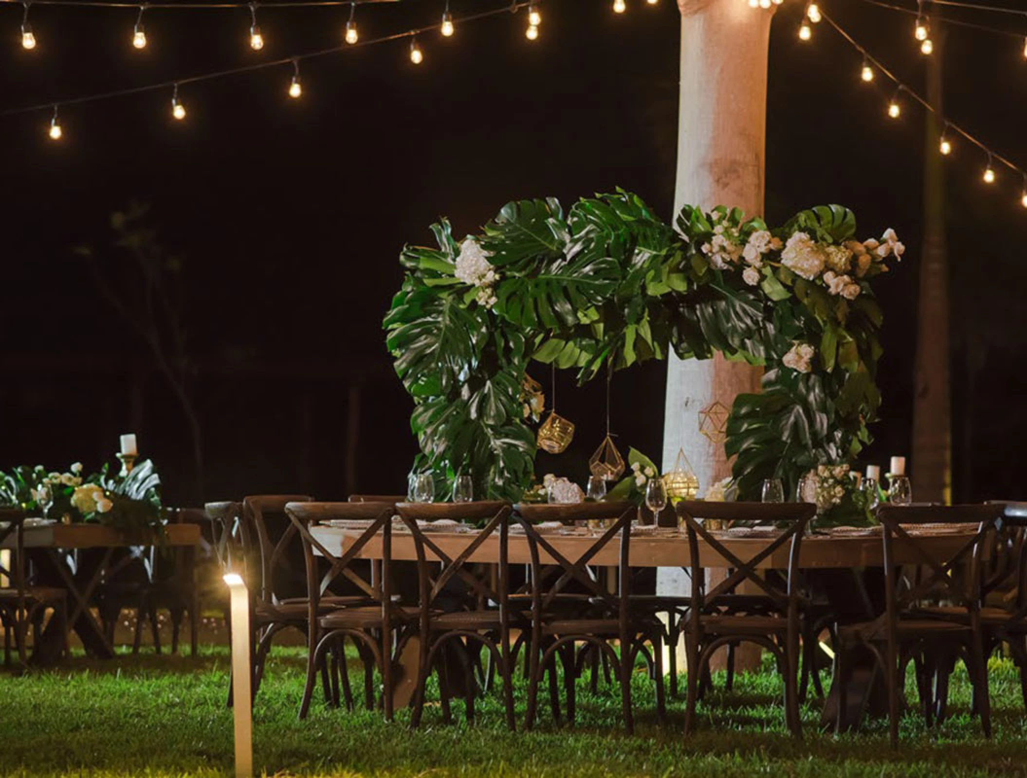Reception setup in La Ceiba Garden venue at Haven Riviera Cancun Resort.