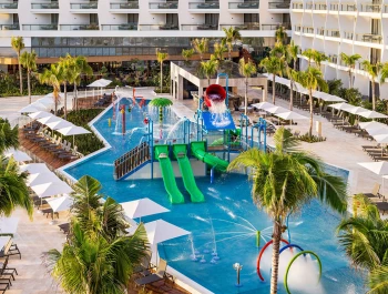 Aerial view of kids' pool at Hilton Cancun.