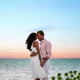 Just married Couple at the beach.