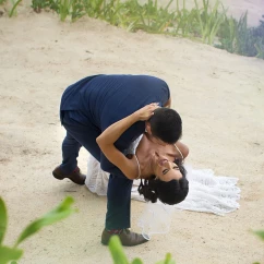 Just married Couple at the beach.