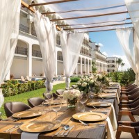 Dinner reception in central garden at Hilton Playa del Carmen