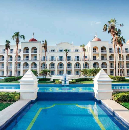 Main pool at Hotel riu palace cabo