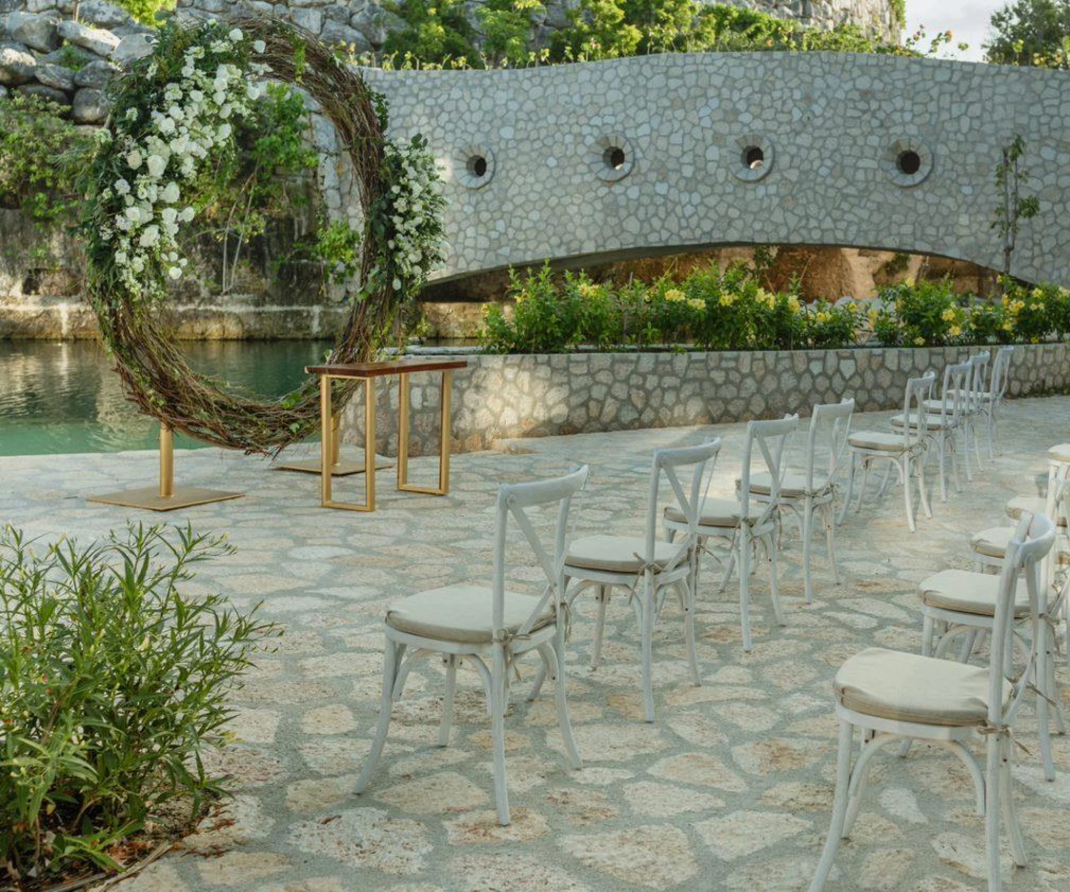 Ceremony decor on the playon piramide at Hotel Xcaret Arte