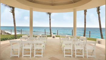 Wedding gazebo at Hyatt Ziva Cancun