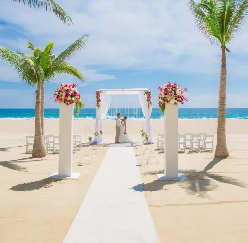 Couple at Hyatt Ziva Los Cabos Beach venue