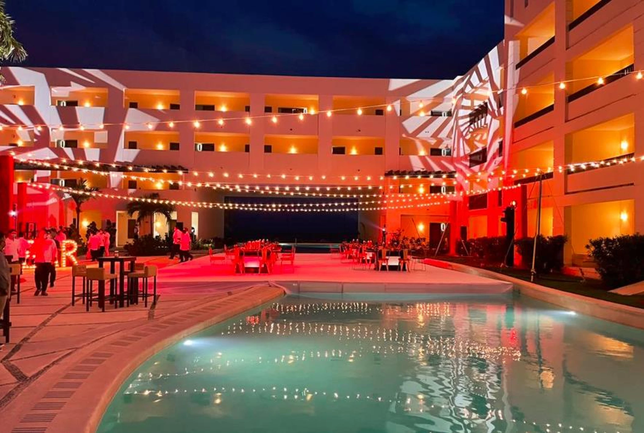 Dinner reception on the infinity pool at Hyatt Ziva Riviera Cancun