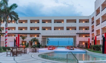 Dinner reception on the infinity pool at Hyatt Ziva Riviera Cancun