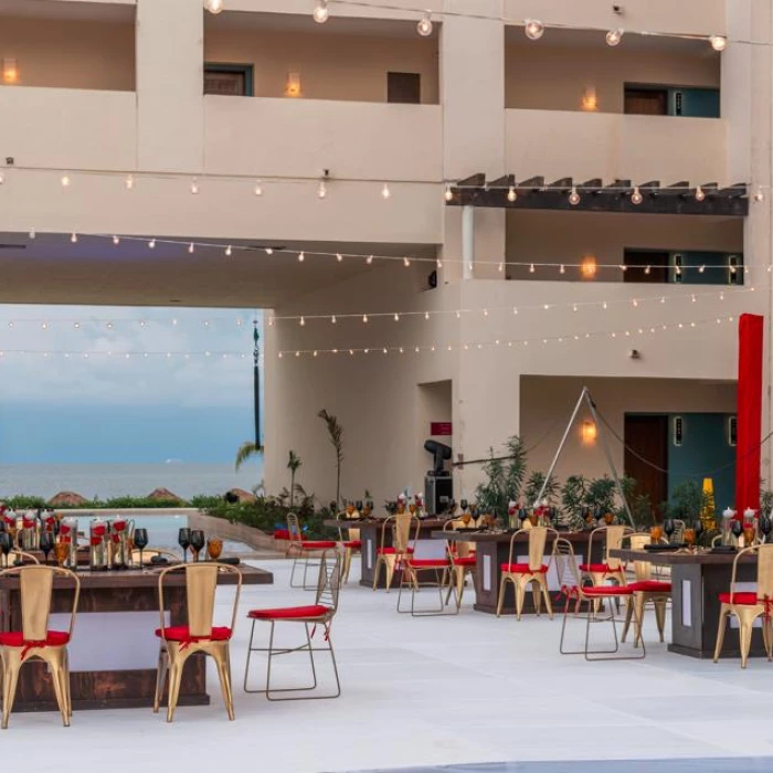 Dinner reception on the infinity pool at Hyatt Ziva Riviera Cancun