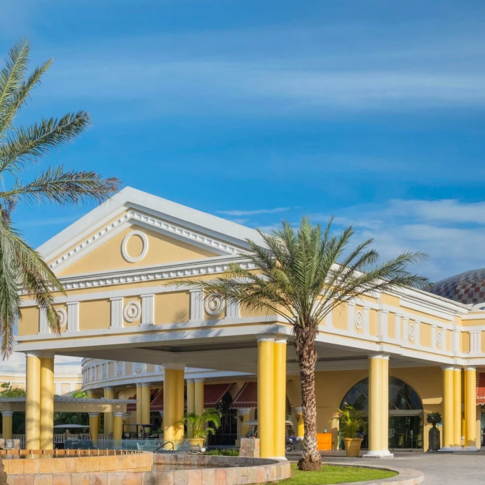 Iberostar Grand Paraiso entrance