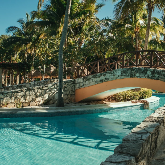 Iberostar Paraiso Del Mar pool with bridge