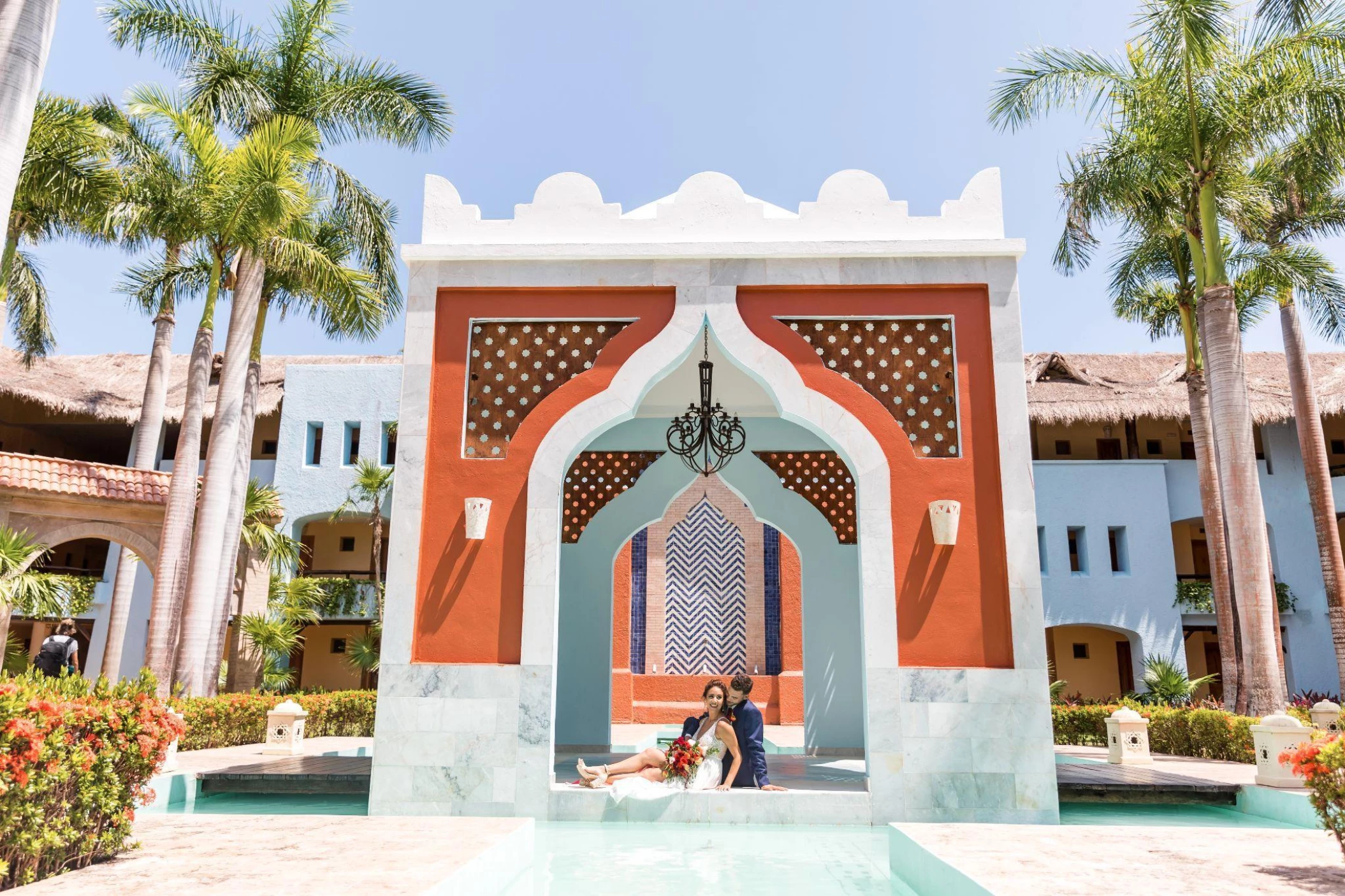 Couple picture in the gazebo at Iberostar Selection Paraiso Lindo and Selection Paraiso Maya Suites