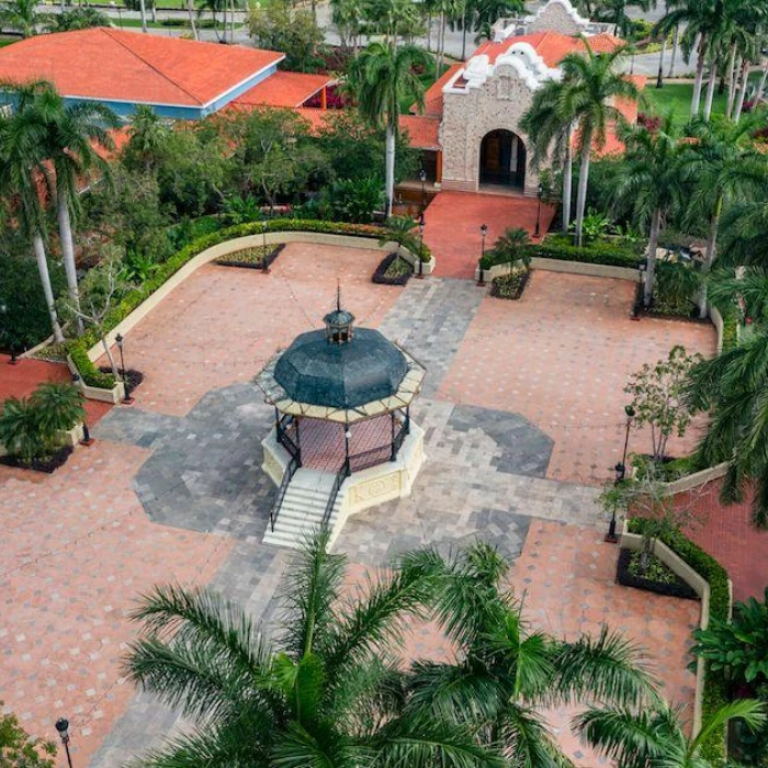 Shopping center venue at Iberostar Selection Paraiso Lindo and Selection Paraiso Maya Suites