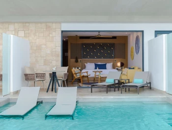 Haven Riviera Cancun Swim out pool.