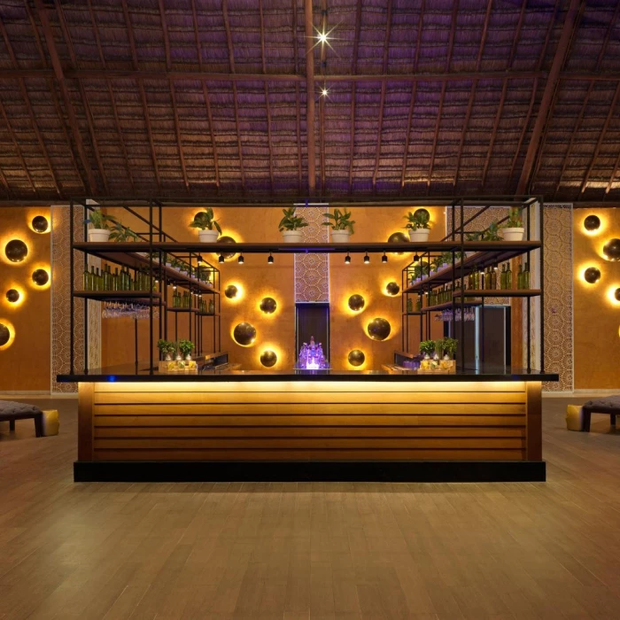 Kanna beach club indoor bar