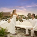Marry couple at Kore Tulum Retreat and Spa Resort