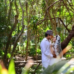 Couple at the garden wedding venue at Kore Tulum Retreat and Spa