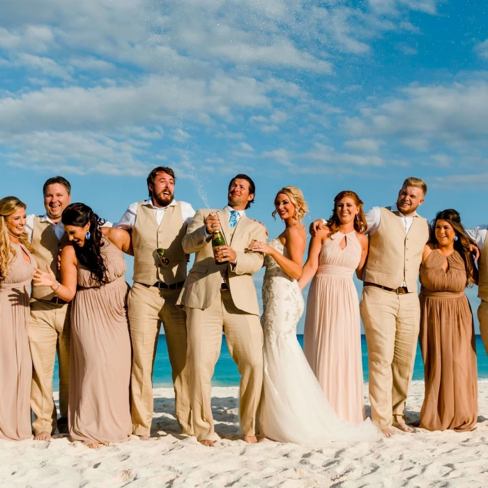 Wedding couple in blanc beach wedding venue at Le Blanc Spa Resort Los Cabos