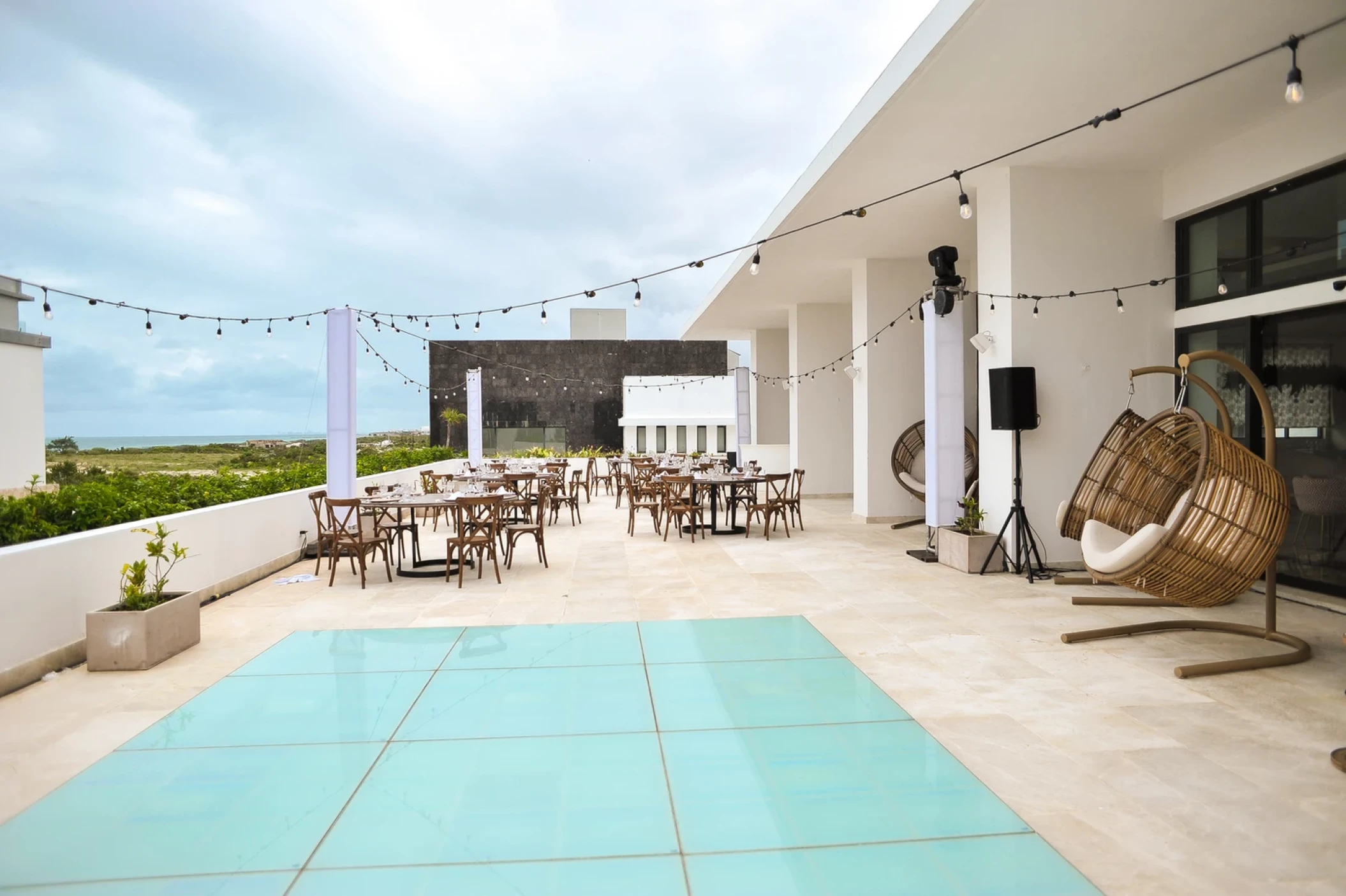 Dinner reception decor in Piano Bar Terrace at Majestic Elegance Costa Mujeres