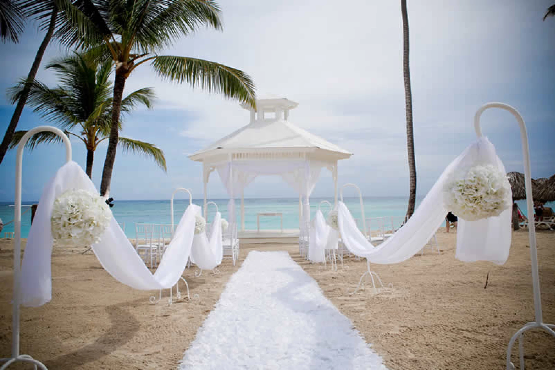 Beach gazebo decor at Majestic Elegance Punta Cana