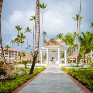 Ceremony decor on the garden gazebo at Majestic Mirage Punta Cana