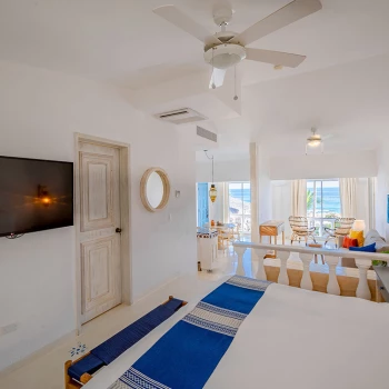 Oceanfront suite at Mar del Cabo by Velas Resort