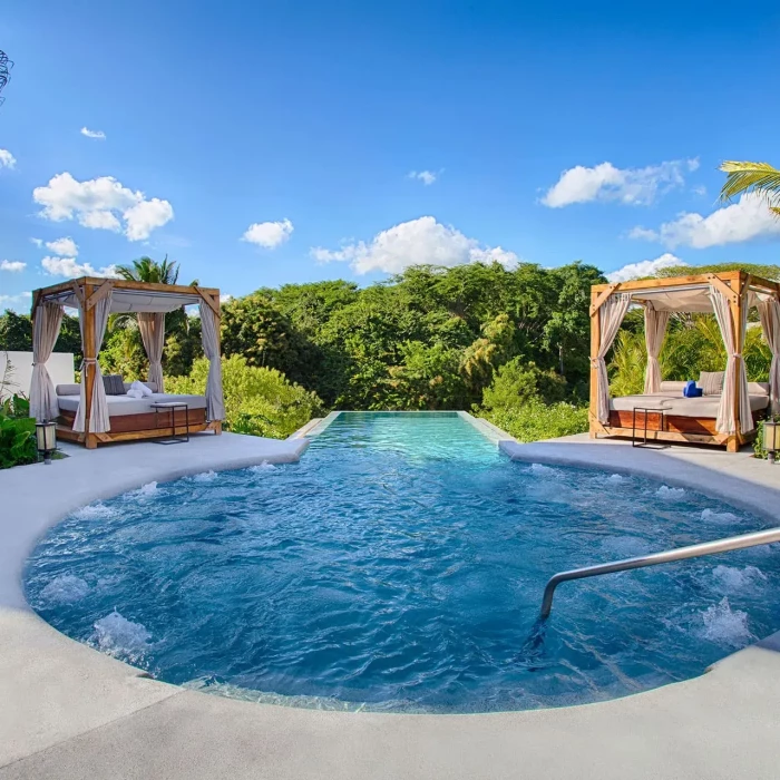 Jacuzzi at Marival Armony Luxury Resort & Suites