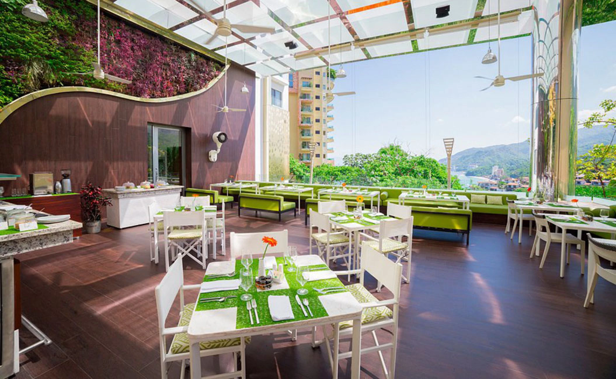 Gastronomy, and culinary at Hotel Mousai Puerto Vallarta. The terrace restaurant.