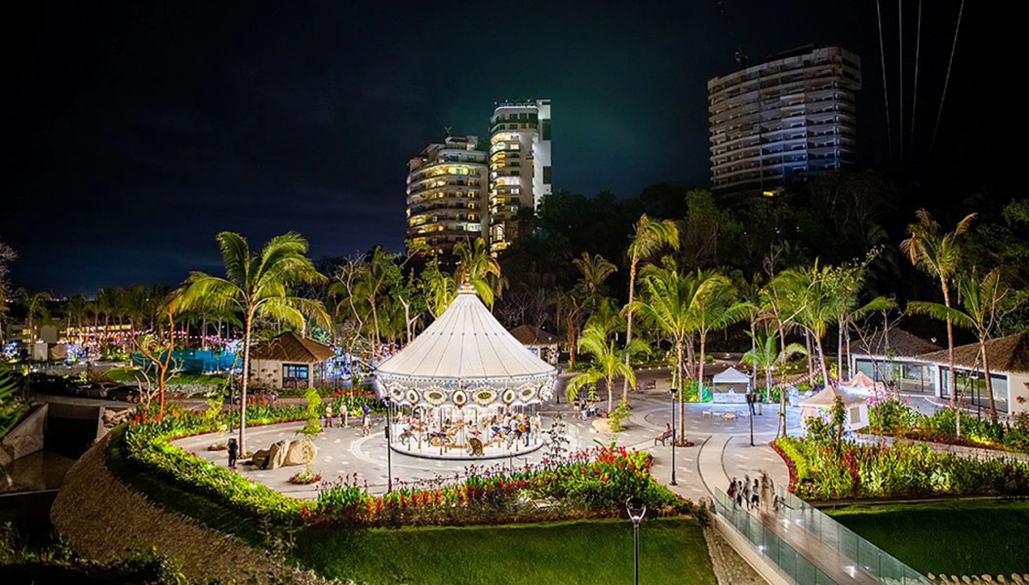 Tierra Luna Village at Hotel Mousai Puerto Vallarta overview at night.