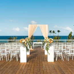 Sky wedding at Nickelodeon Hotels & Resorts Punta Cana