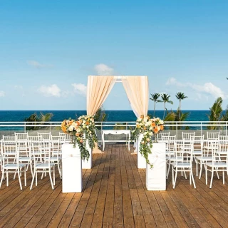 Sky wedding at Nickelodeon Hotels & Resorts Punta Cana