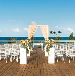 Sky wedding at Nickelodeon Hotels & Resorts Punta Cana