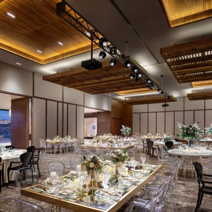 Dinner reception decor on the ballroom at Nobu Los cabos