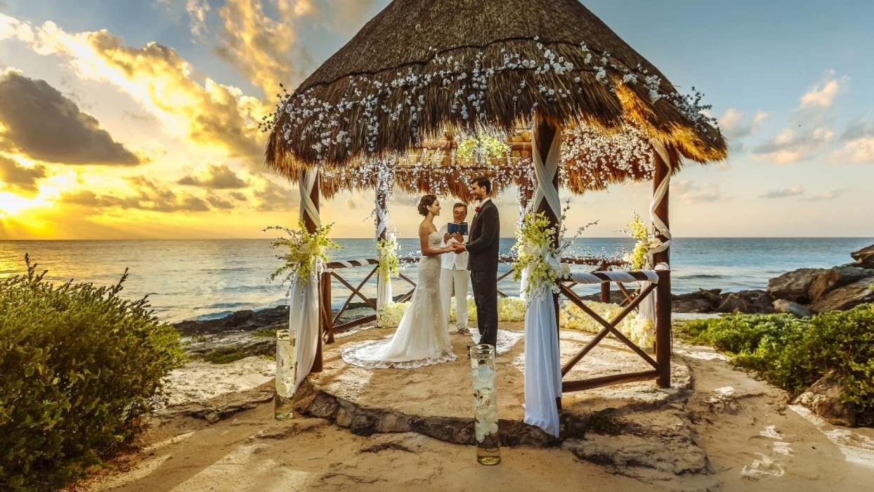 OCCIDENTAL XCARET BEACH GAZEBO VENUE