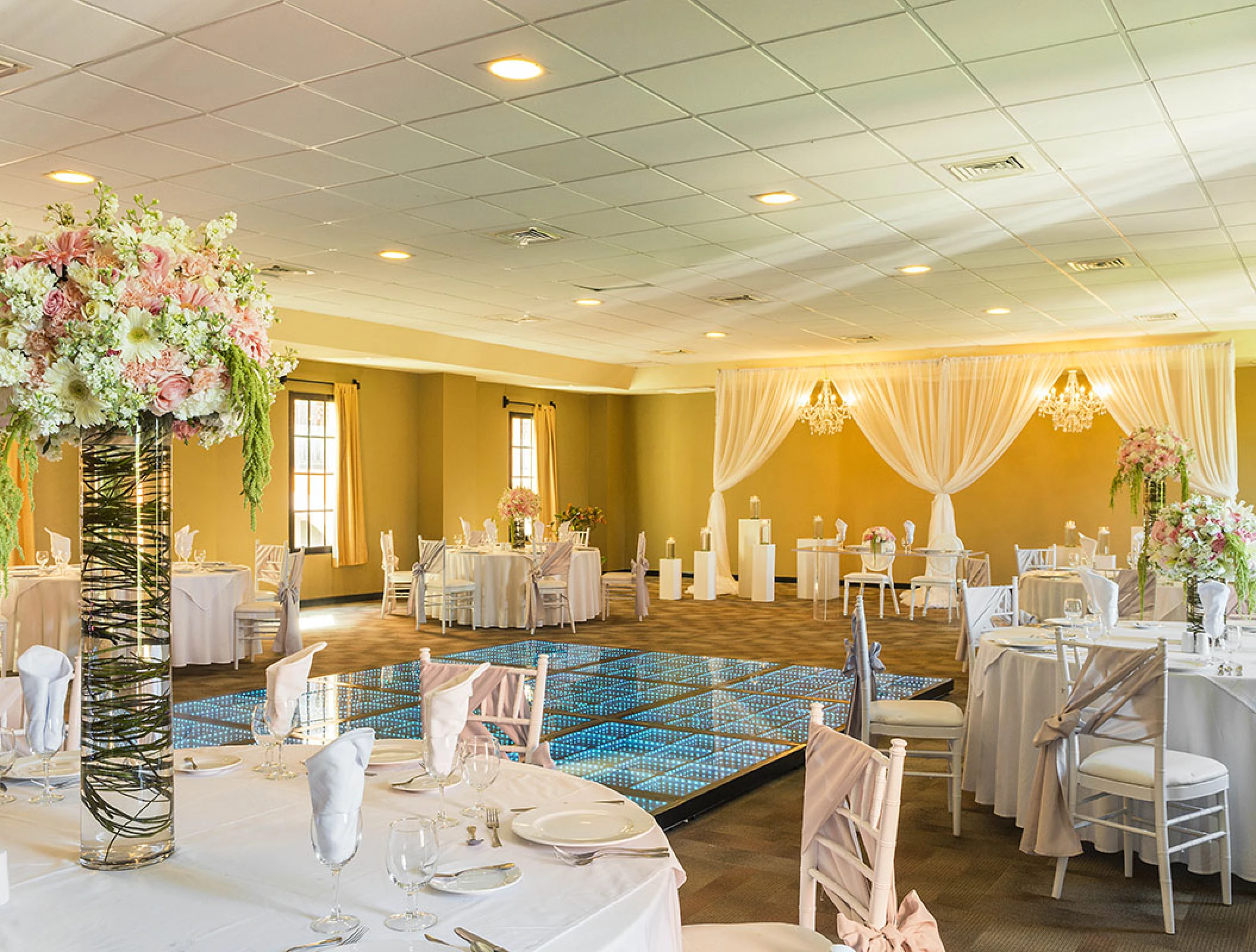 Wedding reception setup in the convention center at Ocean Coral & Turquesa Resort.