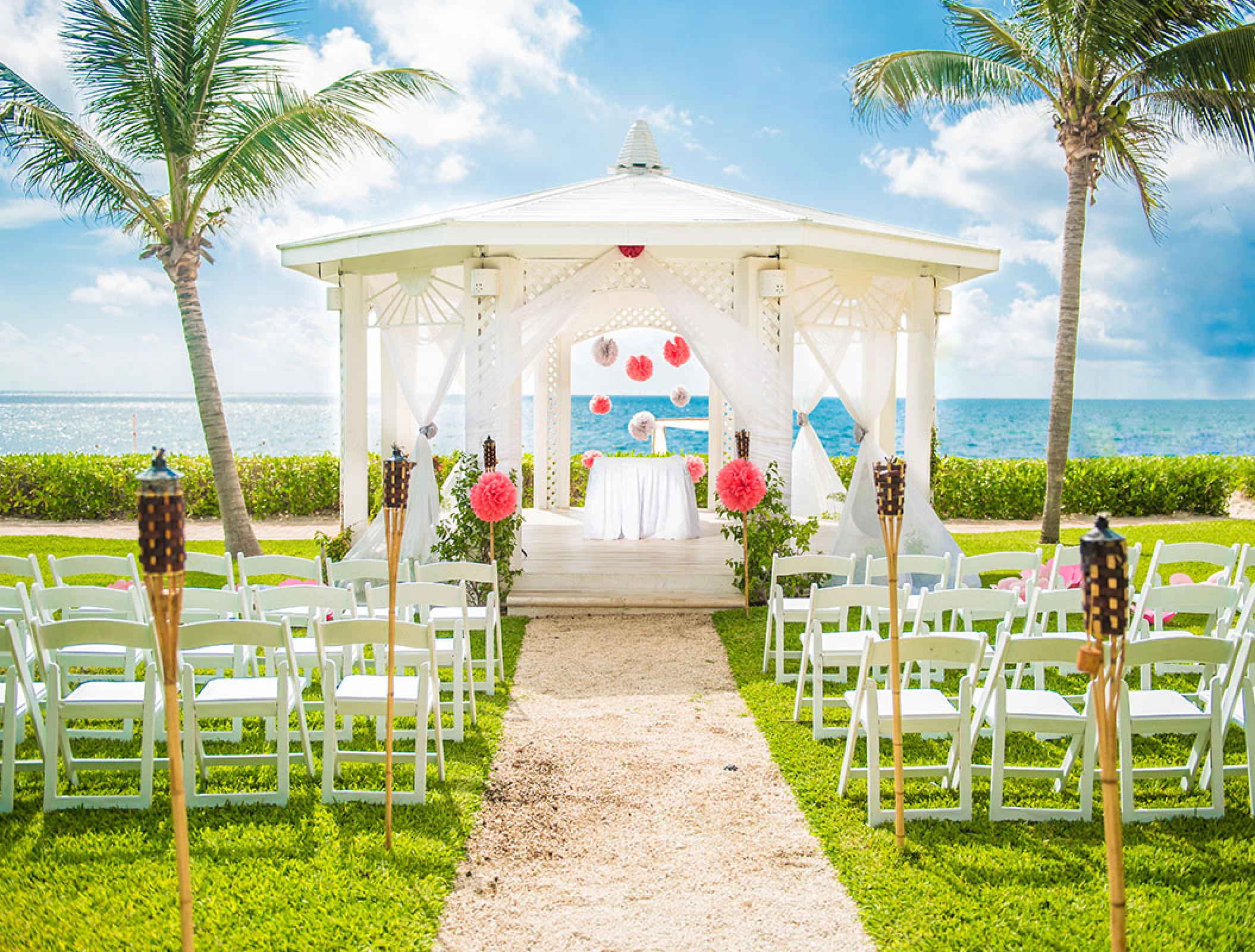 Garden Gazebo Wedding venue at Ocean Coral Turquesa Resort by H10
