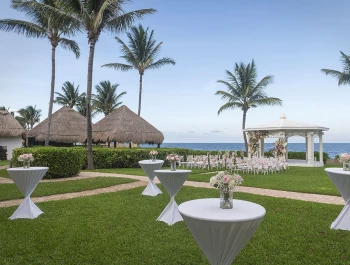 Garden Gazebo Cocktail and ceremony setup in Ocean Coral and Turquesa resort.