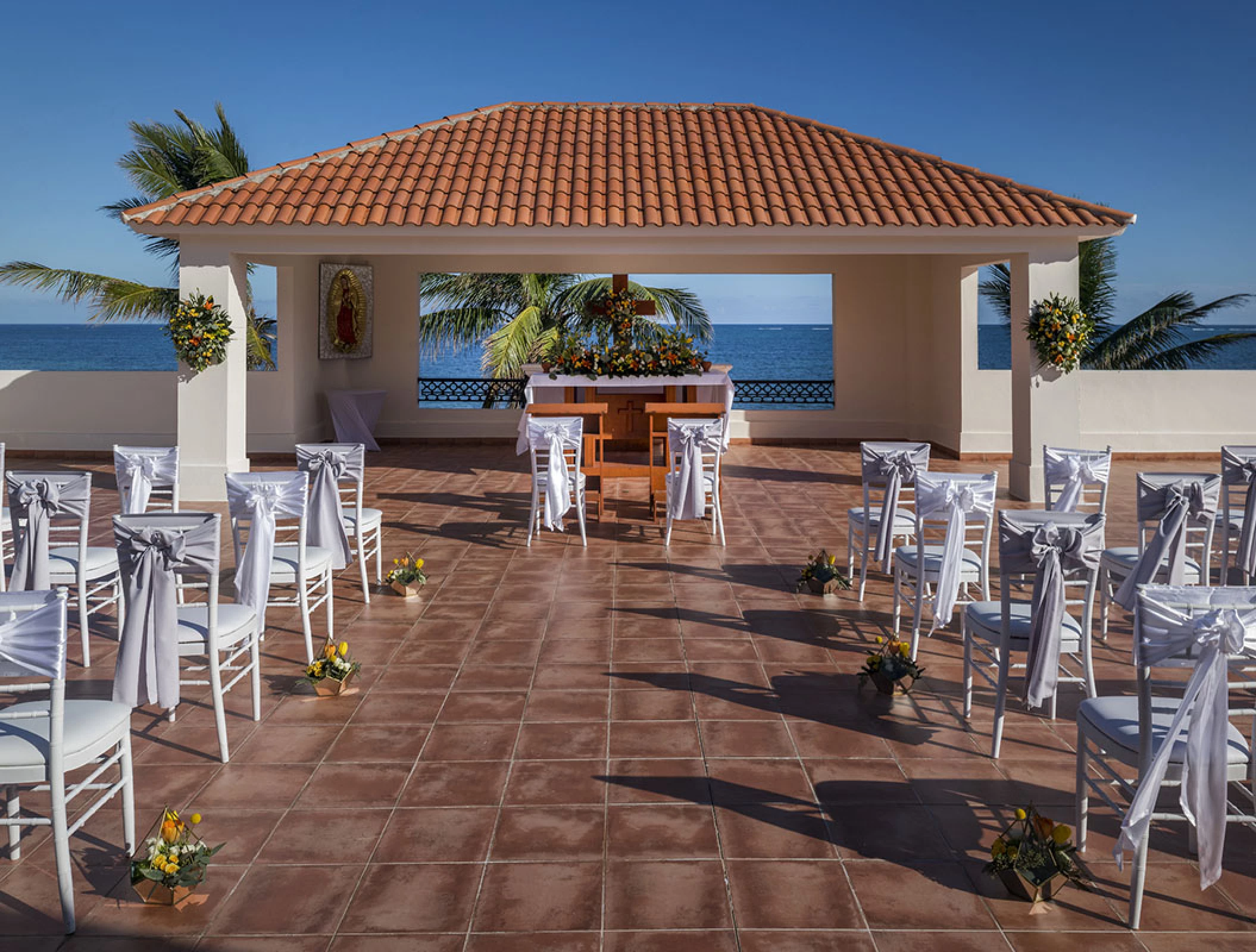 Turquesa Chapel Wedding venue at Ocean Coral and turquesa resort.