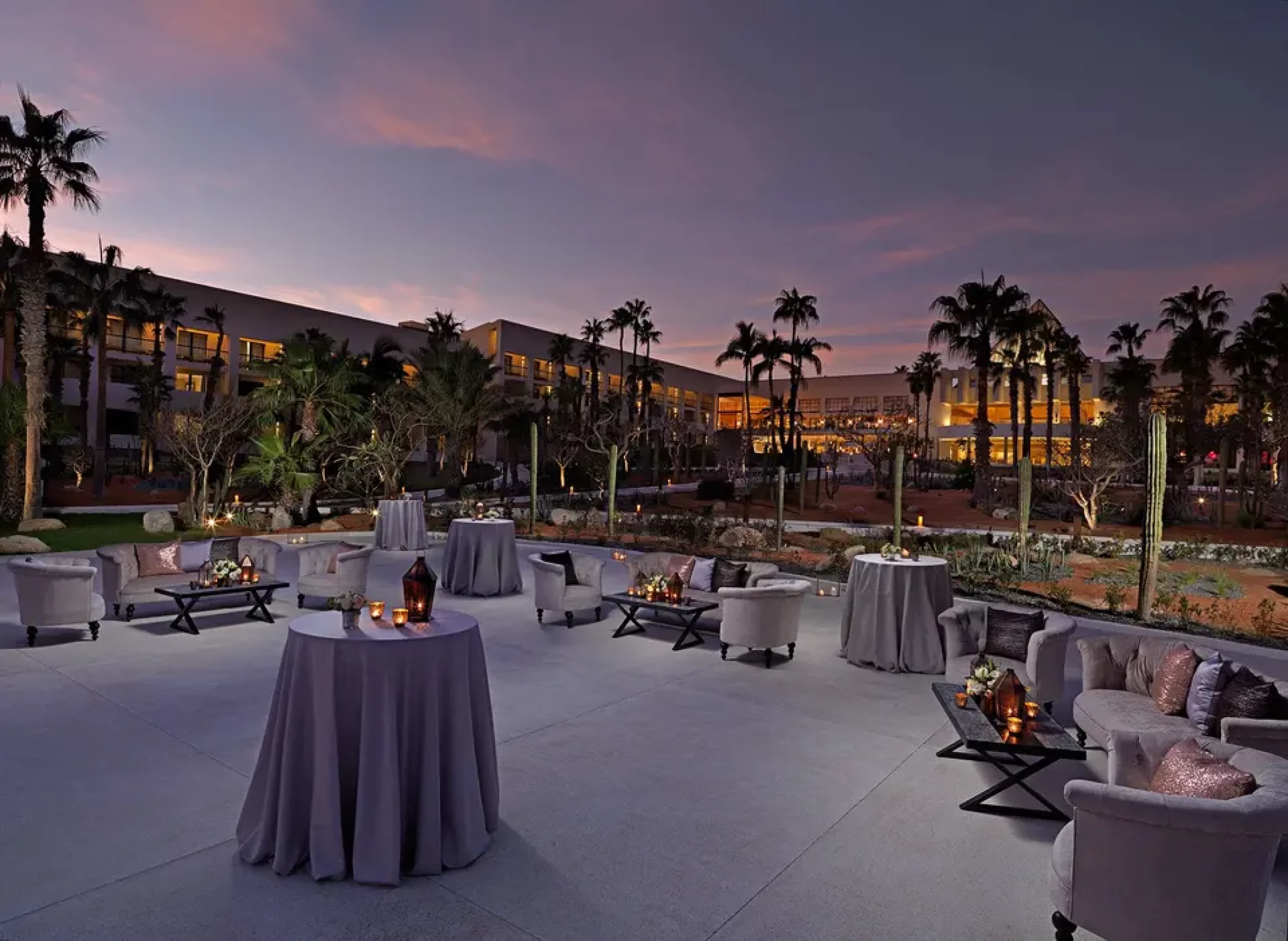 Cocktail party in the central garden area at Paradisus Los Cabos