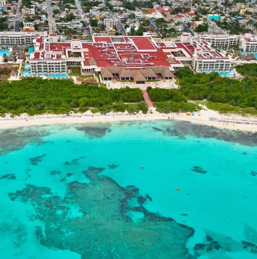 Paradisus La Perla arial view with ocean, beach, and resort