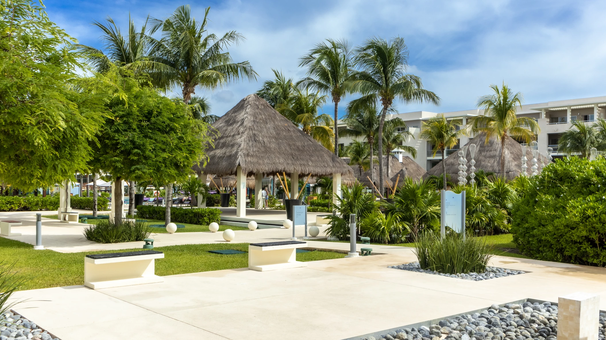 Dinner receptPalapa 1 and 2 wedding venue at Paradisus Playa del carmen and Paradisus La Perla