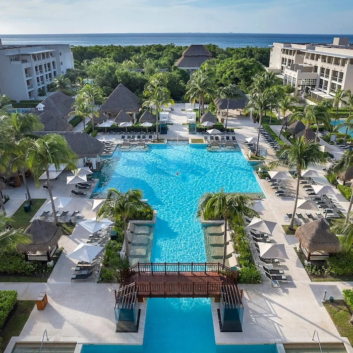 Paradisus Playa del Carmen Overview