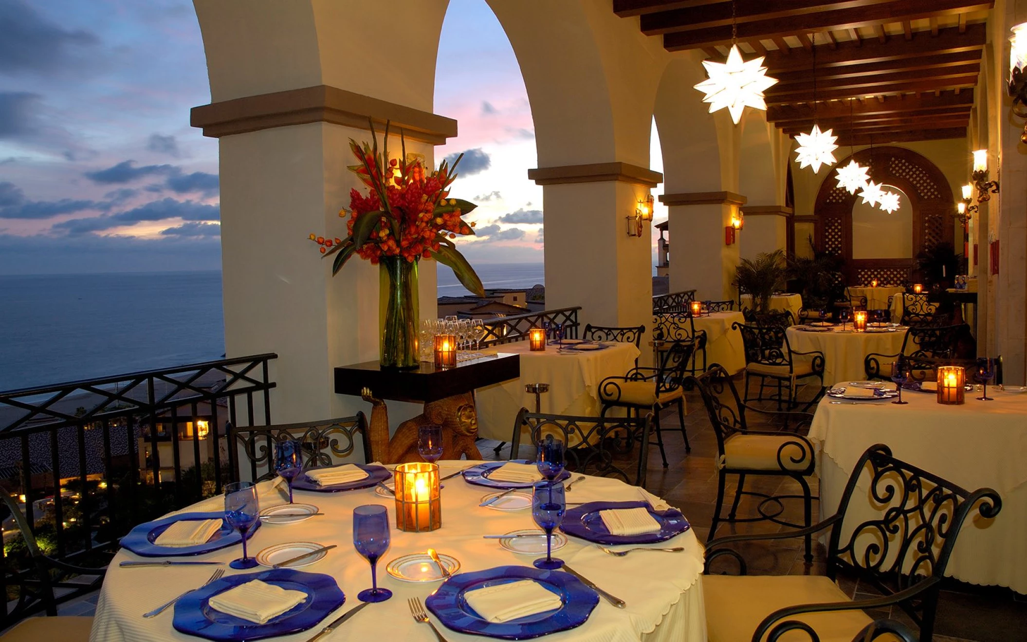 The bistro restaurant at Pueblo Bonito Sunset Beach Golf & Spa Resort