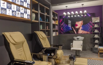 Planet Hollywood Cancun  Hairstyle salon