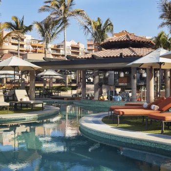 Swim up bar at Playa Grande Resort & Grand Spa