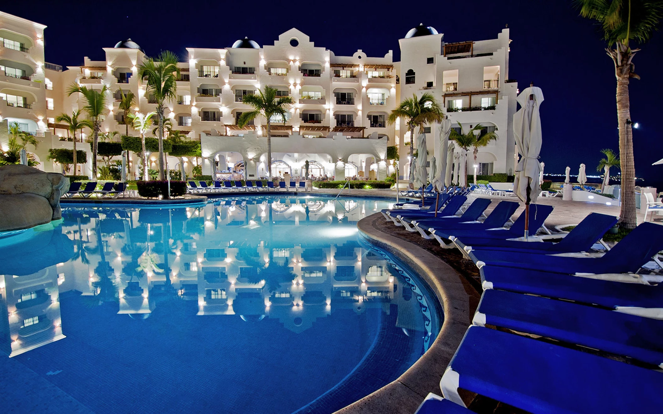 Main pool at Pueblo Bonito Los Cabos Beach Resort