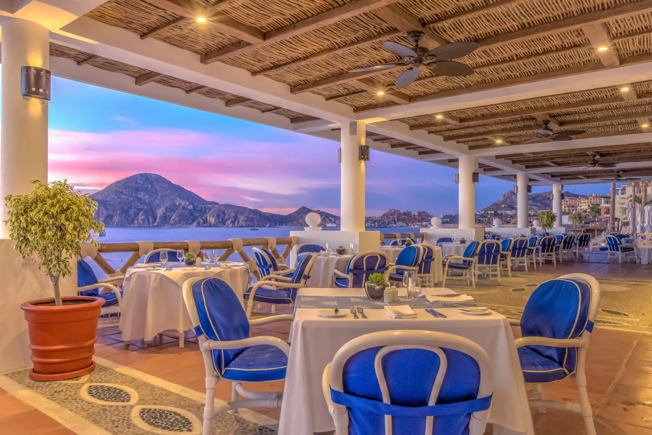 Restaurant at Pueblo Bonito Los Cabos Beach Resort