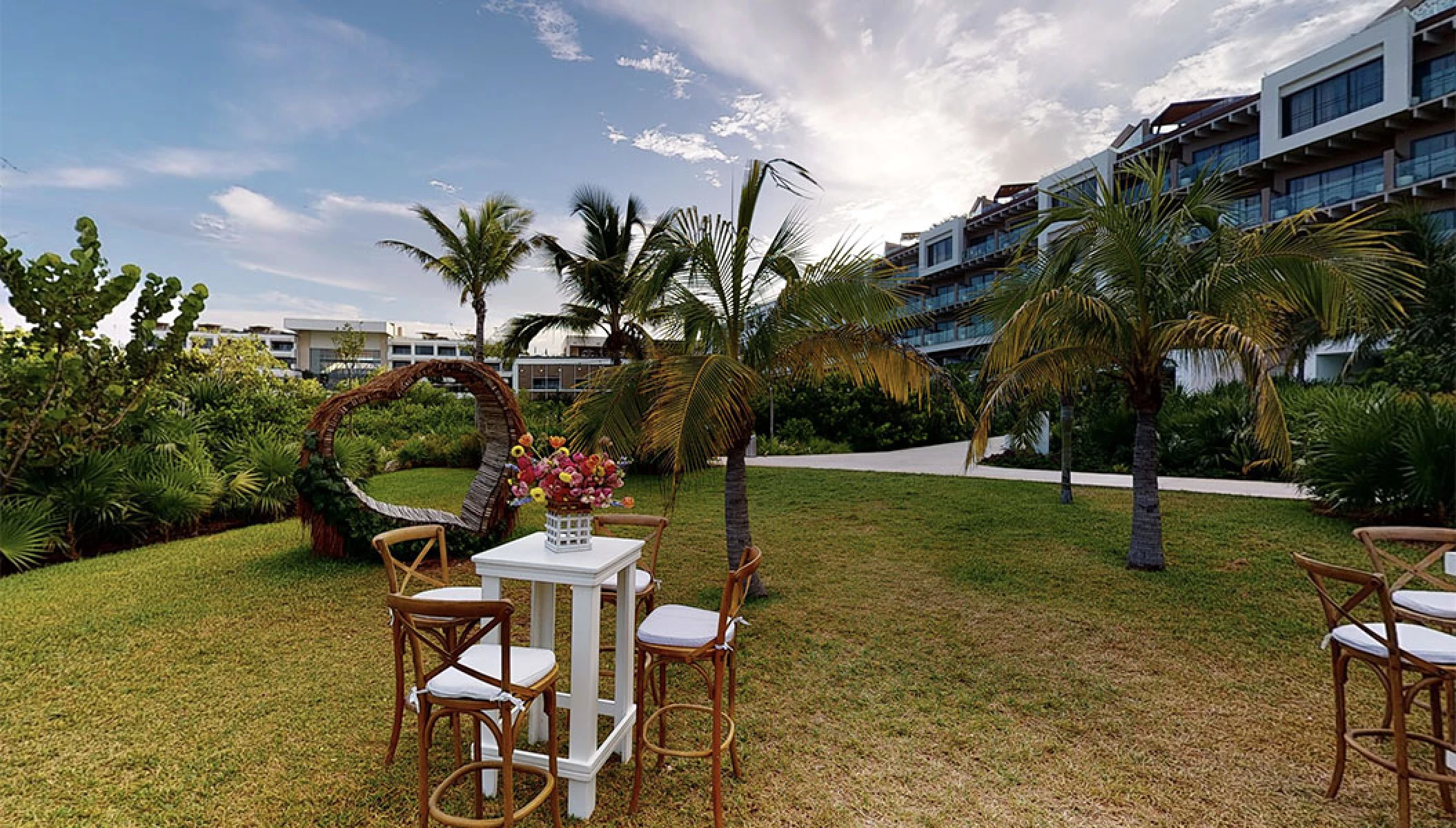 Limon y sal wedding venue at atelier playa mujeres